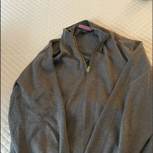 Vineyard vines sweater